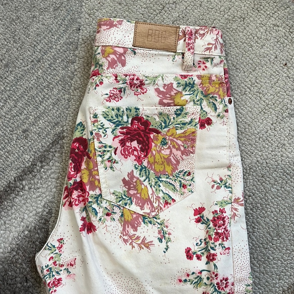 BDG FLORAL DENIM 🌸